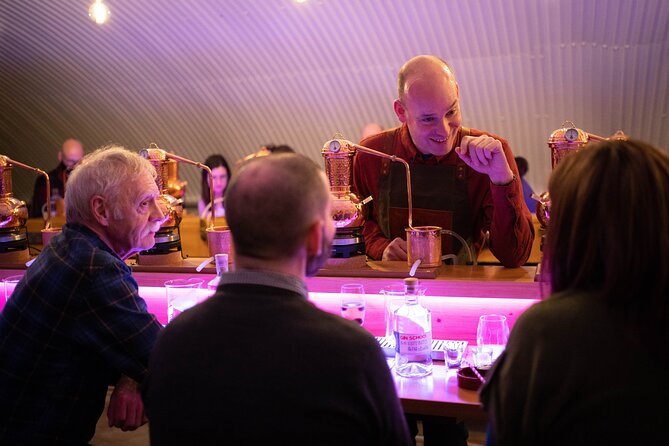 Gin Tasting Masterclass in Aberdeen - Single Distillates and Botanicals: How This Lesson Trains Your Nose