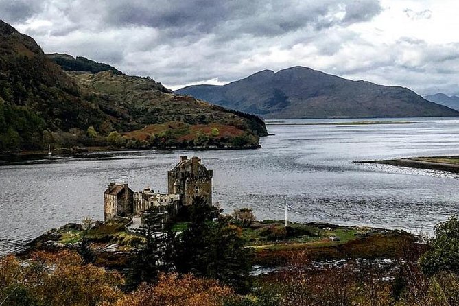 Glasgow: Eilean Donan, Loch Ness & Glenfinnan - 2 Day Tour - Inveraray and Rest and Be Thankful: a stop that sets the mood