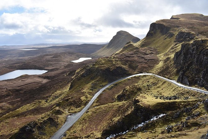 Glasgow: Isle of Skye, The Highlands and Loch Ness - 3 Day Tour - Day 2: Kilt Rock, the Quiraing, Dunvegan Castle, and Lealt Falls
