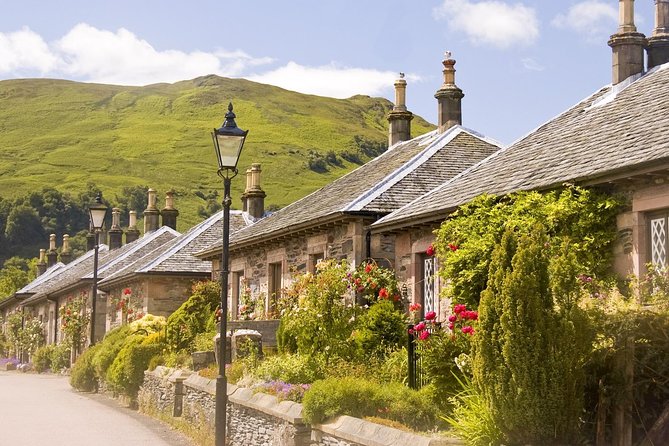 Glasgow: Loch Lomond, the Trossachs and Stirling Castle - The driver-guide experience: humor, stories, and real-world recommendations
