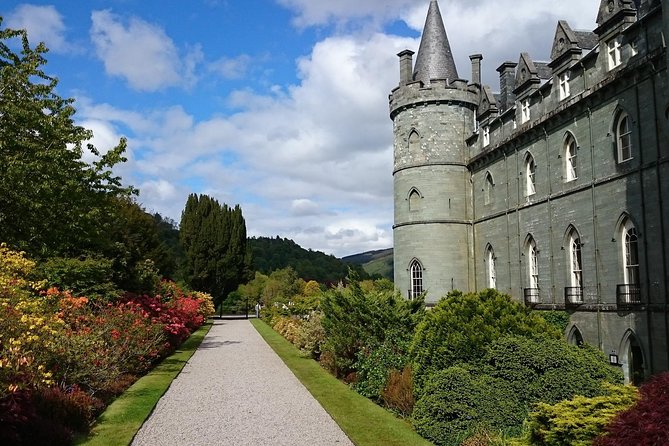 Glasgow: Oban, Glencoe & West Highland Castles - Inveraray Castle and Gardens: the stop that sets the tone