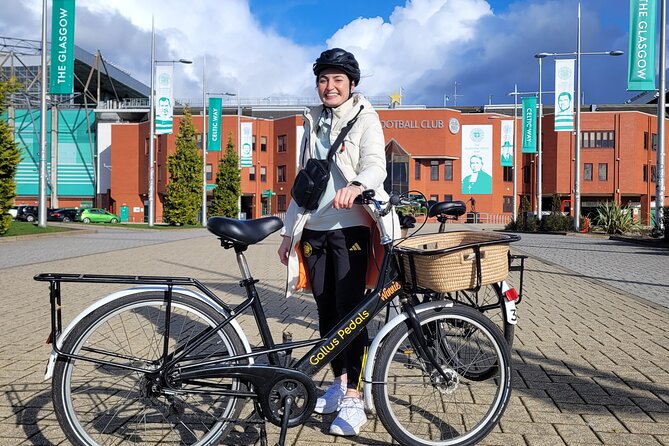 Glasgow Private Bike Tour: Highlights & Hidden Gems - Clyde and Kelvin along the cycle paths: the ride is part of the show