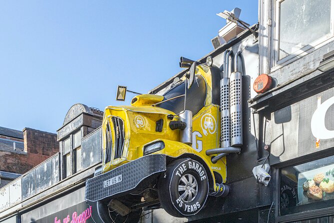 Glasgow's Music Mile Walking Tour - King Tut’s Wah-Wah Hut ending: Oasis, Blur, and a possible stage moment