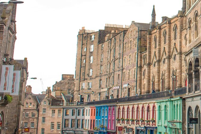 Harry Potter’s Edinburgh: A Self-Guided Audio Tour - Greyfriar’s Kirkyard: graves, familiar names, and the darker mood