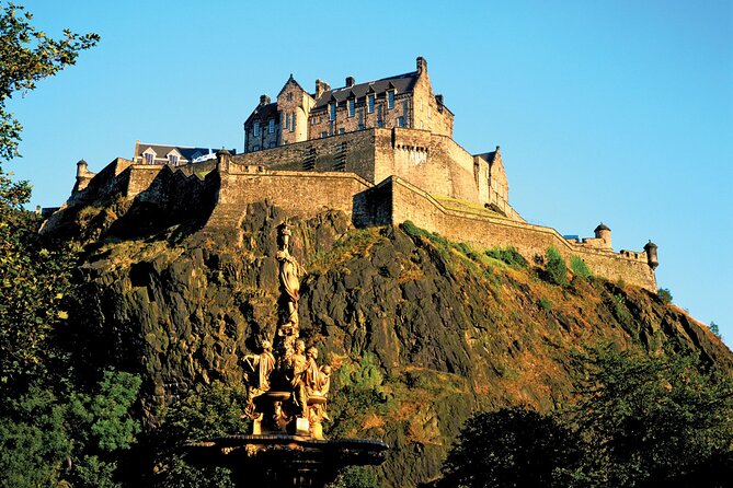 Harry Potter Tour & Edinburgh Castle Visit - Victoria Street and City Chambers, When the Wizarding World Feels Close