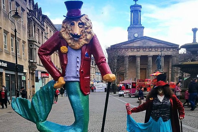 High Street Graveyard Tour - The finish near Poundland: ending at the Dandy Lion Statue