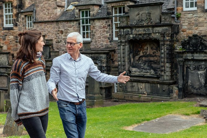 Highlights & Hidden Gems With Locals: Best of Edinburgh Private Tour - The included local drink or tasting, and how to make sure it happens