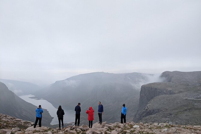 Hiking Adventure to Ben Macdui Scotland - What to pack for a 7 to 8 hour Ben Macdui hike