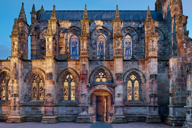 Historic Edinburgh and Rosslyn Chapel Full-Day Private Tour in a Premium Minivan - Calton Hill and New Town: where you learn Edinburgh’s shape fast
