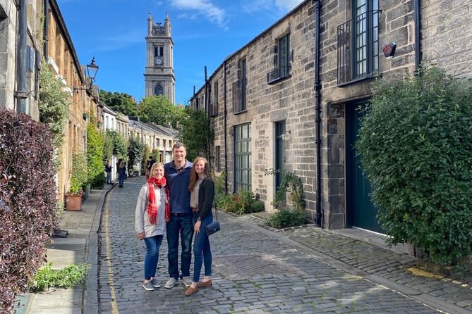 Historic Edinburgh and Rosslyn Chapel Full-Day Private Tour in a Premium Minivan - The guide makes the difference: how the day lands