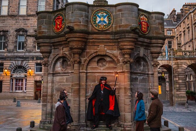 Immersive Old Town Ghost Walking Tour in Edinburgh - Royal Mile ghost tales: cloaked storytelling in narrow lanes