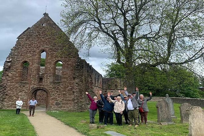 Invergordon Cruise Excursion PRIVATE Tour - An Talla Lunch by Dochgarroch Lock, Plus Highland Cows and Canal Time