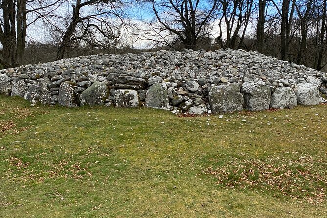 Invergordon Cruise Tour Loch Ness and Culloden - Culloden Battlefield: marked trails at a heavy moment in Scotland