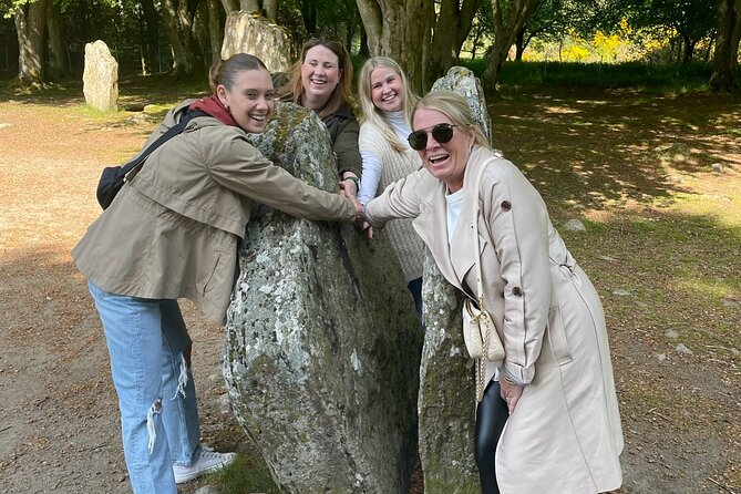 Inverness Castle, Clava, Culloden Battlefield and Loch Ness - Guides make the day: stories, weather help, and smart extras