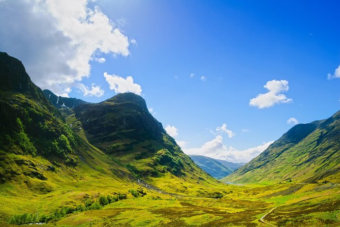 Isle of Skye & Highlands 3days / 2nights in Spanish. - Blair Athol Distillery in Spanish: where culture meets a very practical stop