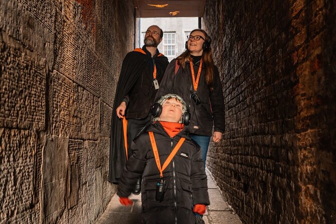 Kids Multi-Sensory Underground Vaults Tour in Edinburgh - Stop 2: Royal Mile Storytelling Above Ground