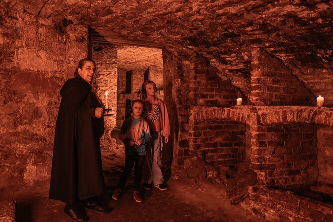 Kids Multi-Sensory Underground Vaults Tour in Edinburgh - Group Size, Guide Style, and Keeping Kids In It