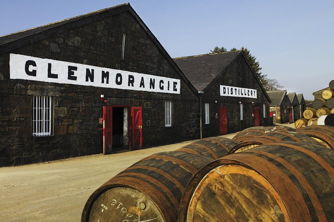 Legendary Glenmorangie Whisky tasting and more - The small-group setup, vehicle comfort, and onboard extras