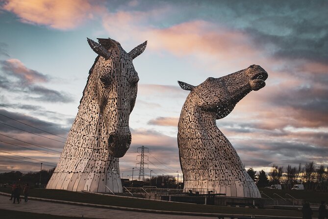 Loch Lomond, Highland Cows, Victorian Town, Castle Half-Day Tour - Highland Cows at Kilmahog: 15 Minutes That You Will Talk About Later