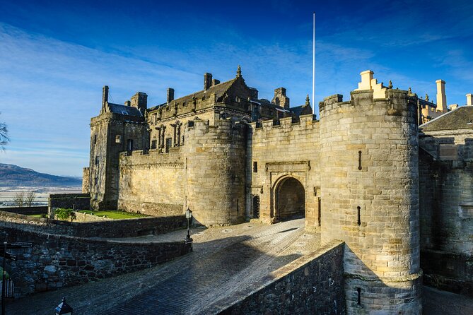 Loch Lomond National Park & Stirling Castle Full Day Tour - Balloch: boat cruise time or Country Park calm