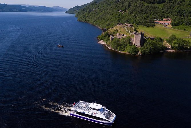 Loch Ness and Caledonian Canal 2-Hour Cruise from Dochgarroch - Two hours on Loch Ness: why this cruise works