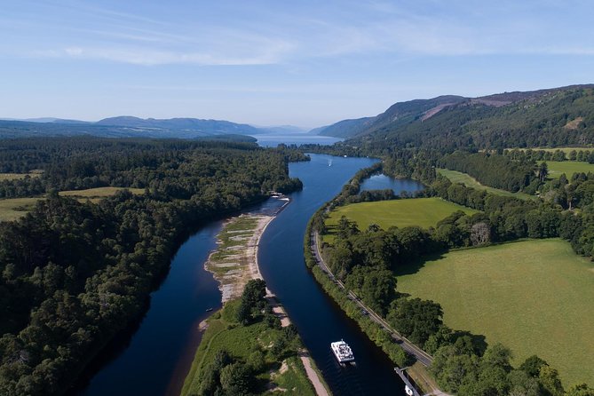 Loch Ness and Caledonian Canal 2-Hour Cruise from Dochgarroch - Stop 2: deeper Loch Ness views, Aldourie Castle, and WWII traces
