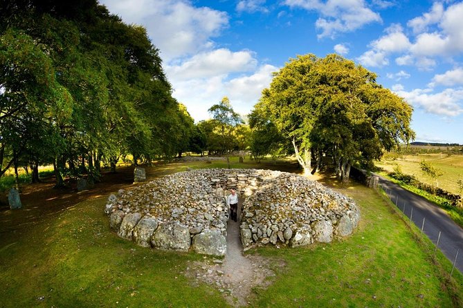 Loch Ness Cruise, Outlander & Urquhart Castle Tour from Inverness - Urquhart Castle Ruins Plus a 30-Minute Loch Ness Cruise