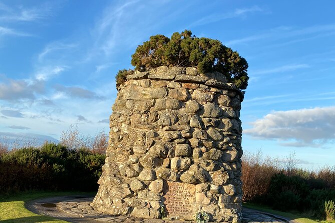 Loch Ness,Culloden Battlefield,Cawdor Castle & Much More From Inverness City - Loch Ness photo stops and Urquhart Castle’s preserved ruins