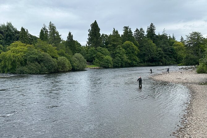 Loch Ness Tour: Day Trip to Loch Ness, Outlander Sites and More - Distillery Stops by Drumnadrochit: Free Gin Tasting and Optional Whisky