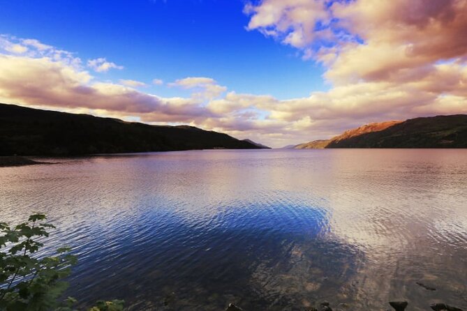 Loch Ness, Urquhart Castle & Culloden Battlefield Shore Excursion - Urquhart Castle on Loch Ness: ruins you can actually picture