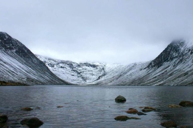 Loch Ness & Urquhart Castle Private Day Tour from Edinburgh - Inverness pass-through and Culloden Battlefield: where the emotions start