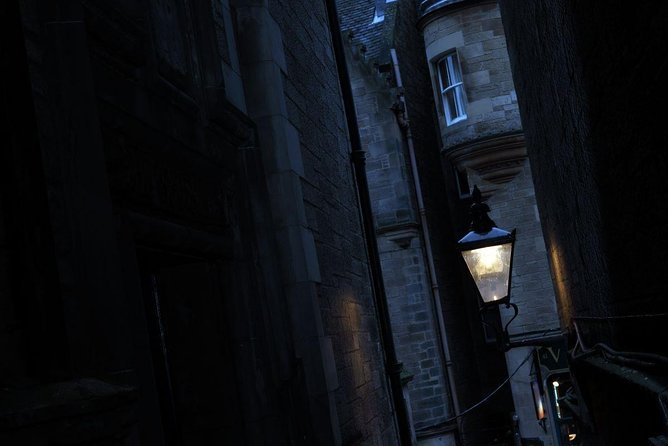 Multi-Sensory Night Walking Tour with Haunted Vaults in Edinburgh - Comfort and What to Bring (So the Spooks Feel Fun)