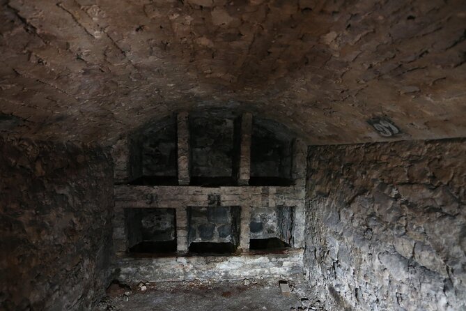 Multi-Sensory Small-Group Historic Vaults Tour in Edinburgh - Practical Comfort: Shoes, Uneven Floors, and Low Light