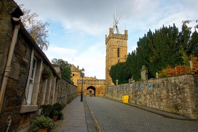 On the Trail of Mary Queen of Scots Private Tour in a Minivan from Edinburgh - Falkland Palace and its tennis-court story