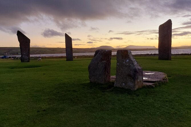 Orkney Day Trip - Skara Brae and Skaill House: your guided look at a 5,000-year-old village
