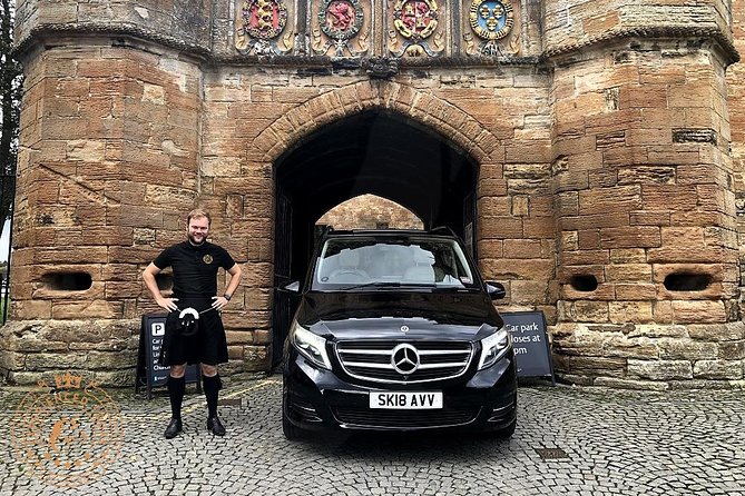 Outlander locations experience, Private Tour in a premium Minivan - Culross Palace: Claire’s Herb Garden and the Interior Scenes