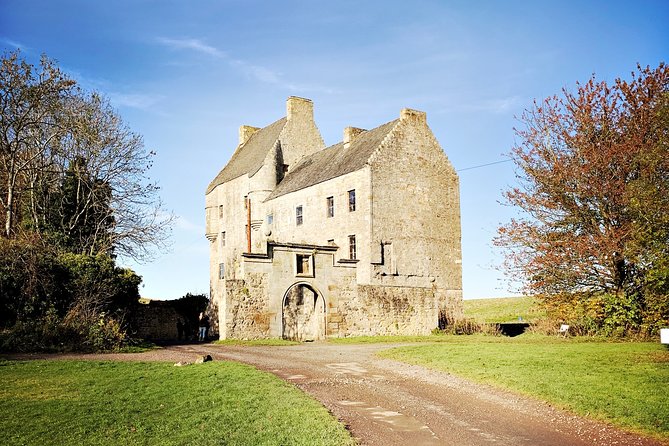 Outlander Odyssey: Outlander Filming Locations Private Day Tour - Stop 5: Falkland Palace and Garden, Inverness Vibes and a Very Old Tennis Court