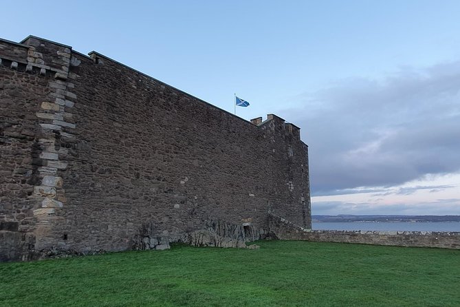 Outlander Tour - Stop 5, Linlithgow Palace, Wentworth Prison in the real world