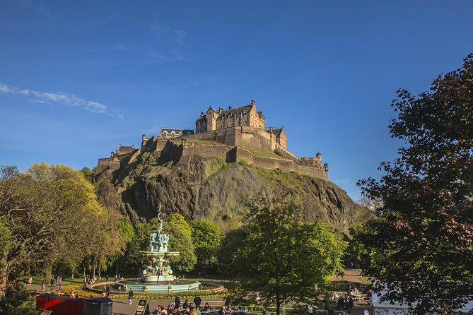 Private 4h Walking Tour in Edinburgh with Edinburgh Castle Tour - Calton Hill: the view that makes every next stop make sense
