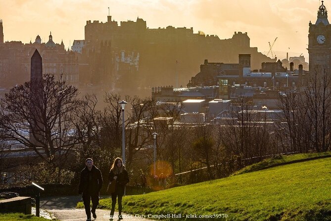 Private 4h Walking Tour in Edinburgh with Edinburgh Castle Tour - Holyroodhouse and the Scottish Parliament area: power, politics, and context