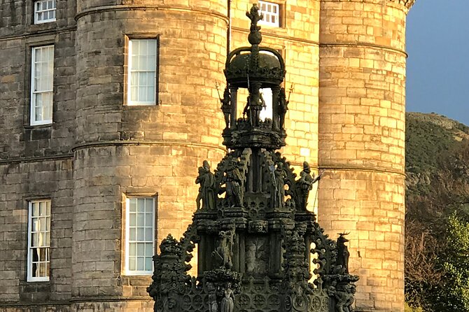 Private Edinburgh City 4-Hour Guided Tour in a black cab LEVC TX - New Town and Princes Street energy, without losing Old Town momentum