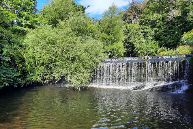 Private Edinburgh City 4-Hour Guided Tour in a black cab LEVC TX - Dean Village: the Water of Leith story in a short window