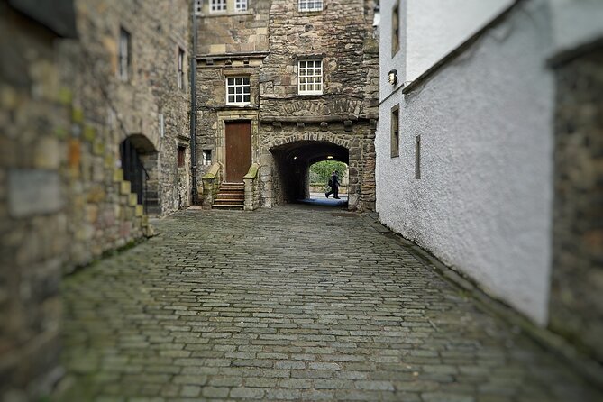 Private Edinburgh driving tour - Pickup, timing, and how the day stays manageable