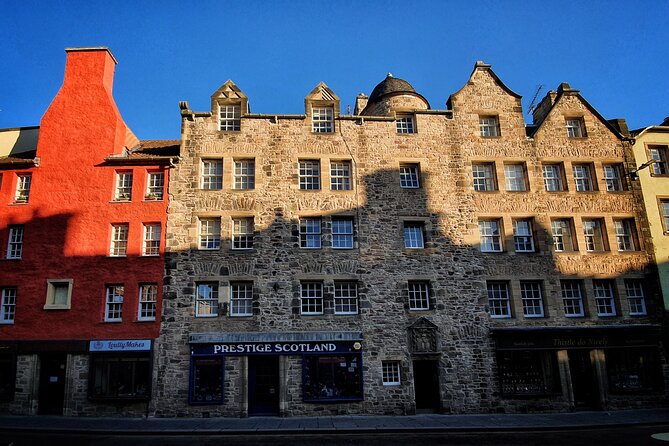 Private Edinburgh driving tour - Old closes and Greyfriars: short walks with big atmosphere