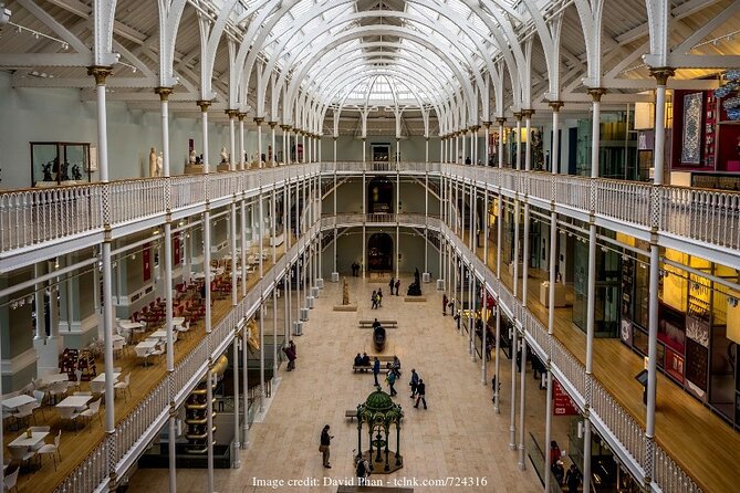 Private Full-Day Walking Tour in Edinburgh with Edinburgh Castle - John Knox House and Holyroodhouse: Two Historical Stops With Extra Costs