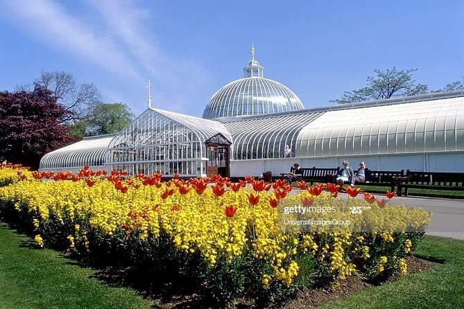 Private Glasgow West End Walking Tour - Kelvingrove Park and Park Terrace: from exhibitions to expensive addresses