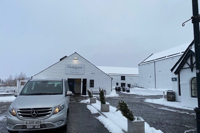 Private Guided Day Tour in Scottish Highlands - Kilmahog and the Trossachs Visitor Centre: feed the Highland cows