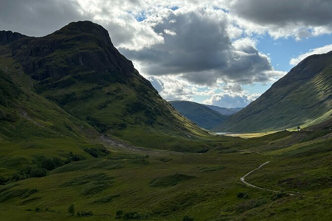 Private Harry Potter, Glenfinnan Viaduct, Highland Edinburgh Tour - Perthshire Taste Stop and Highland Coos Feeding (The Stop Everyone Remembers)