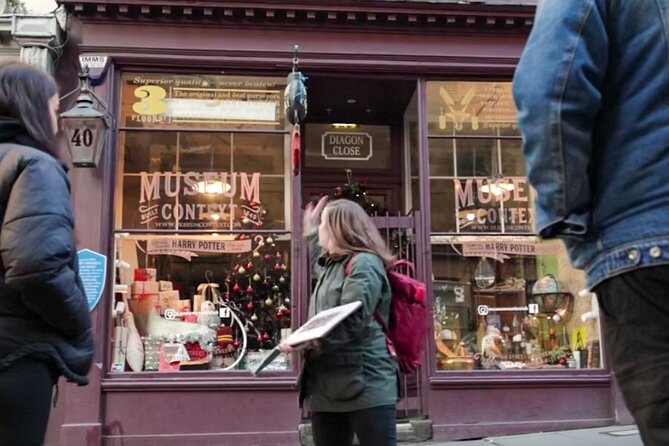 Private one hour Harry Potter walking tour - Writer’s Museum area and Makars Court: a pause before the busiest streets