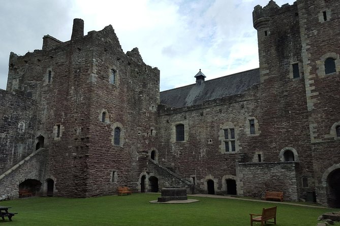 Private Outlander Day Tour from Edinburgh - Price and logistics: is $752.71 per group good value?